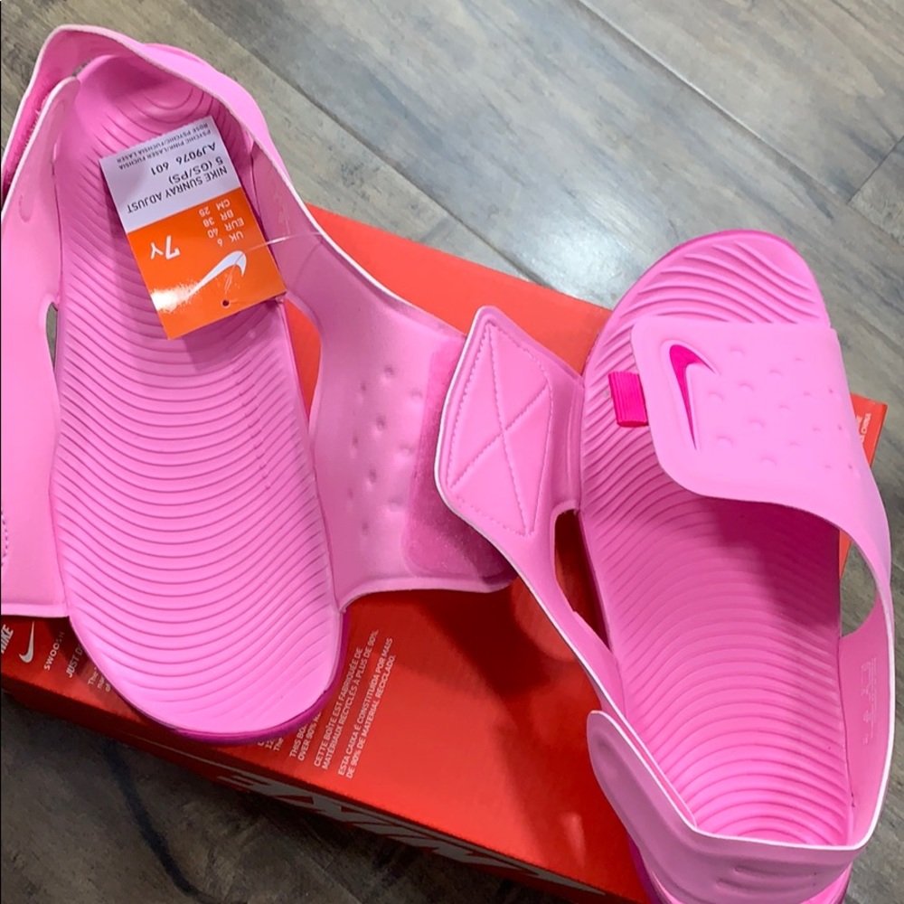 NIKE SUNRAY ADJUST 5 (GS/PS) Psychic Pink/Laser - Picture 12 of 16